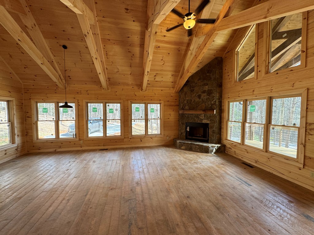 435799 Blue Ridge Active