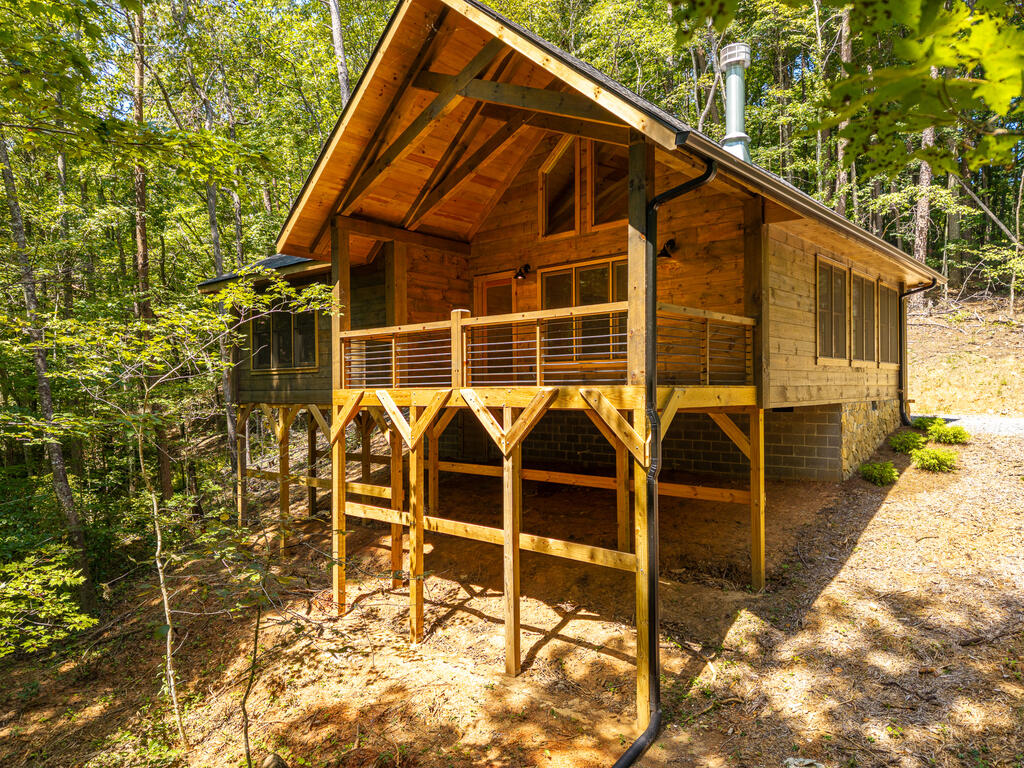 435799 Blue Ridge Active