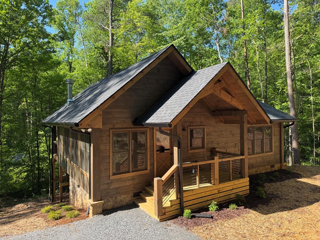 435799 Blue Ridge Active