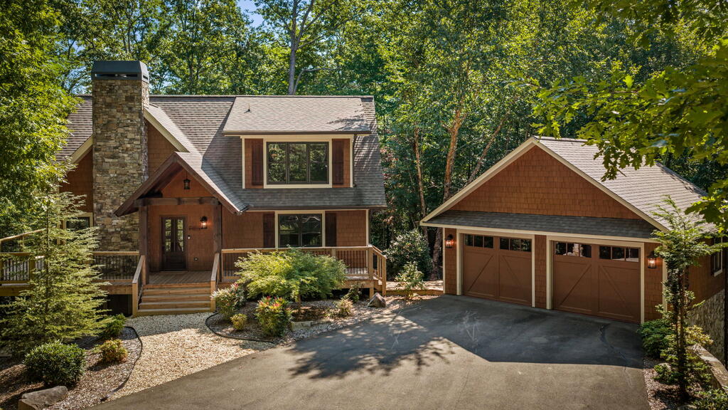 435800 Blue Ridge Active