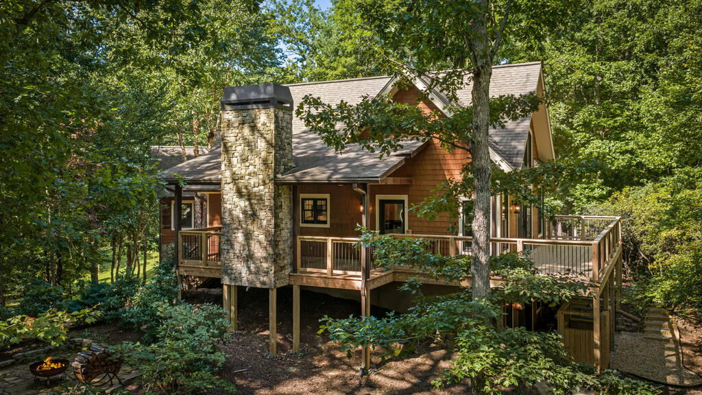 435800 Blue Ridge Active