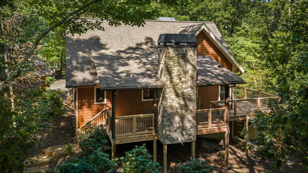 435800 Blue Ridge Active