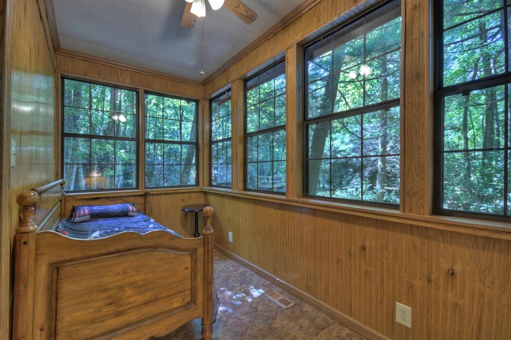 435805 Ellijay Active