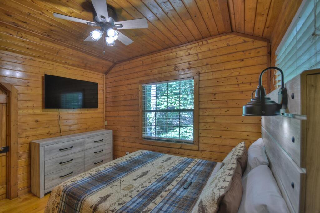 435805 Ellijay Active