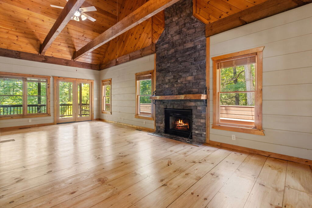 435809 Ellijay Active