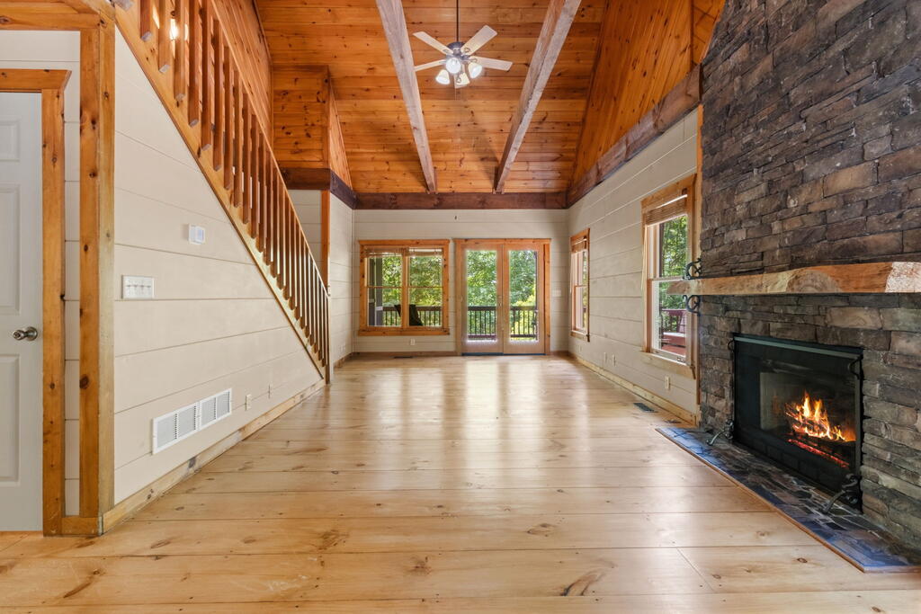435809 Ellijay Active