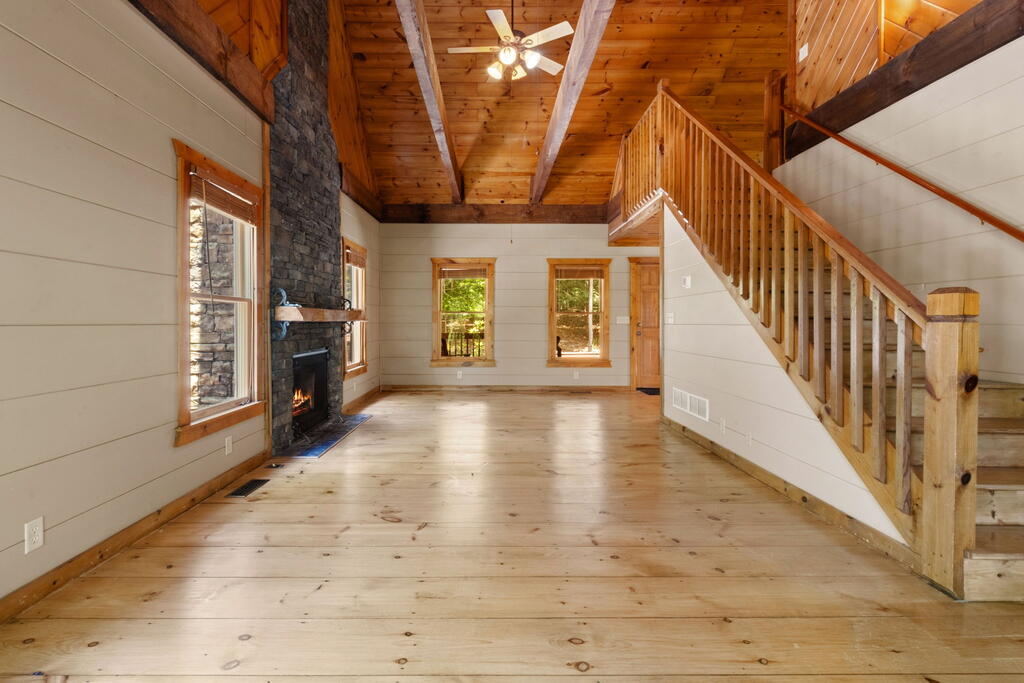 435809 Ellijay Active