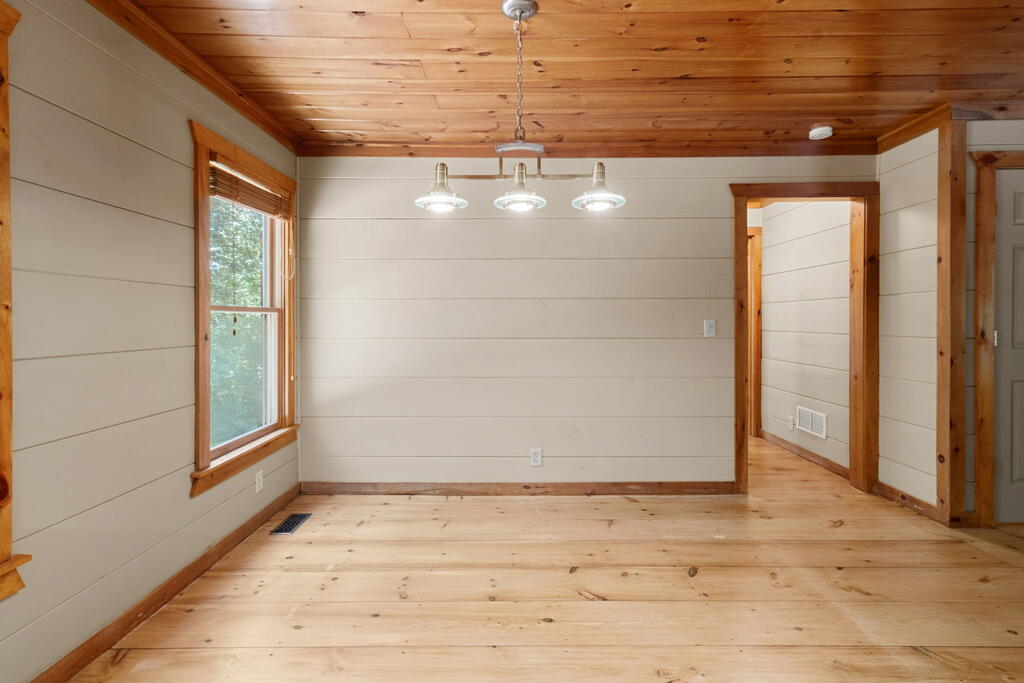 435809 Ellijay Active