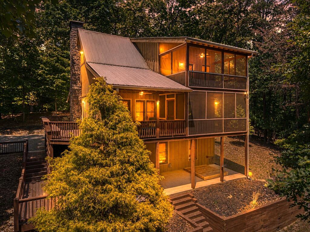 435809 Ellijay Active