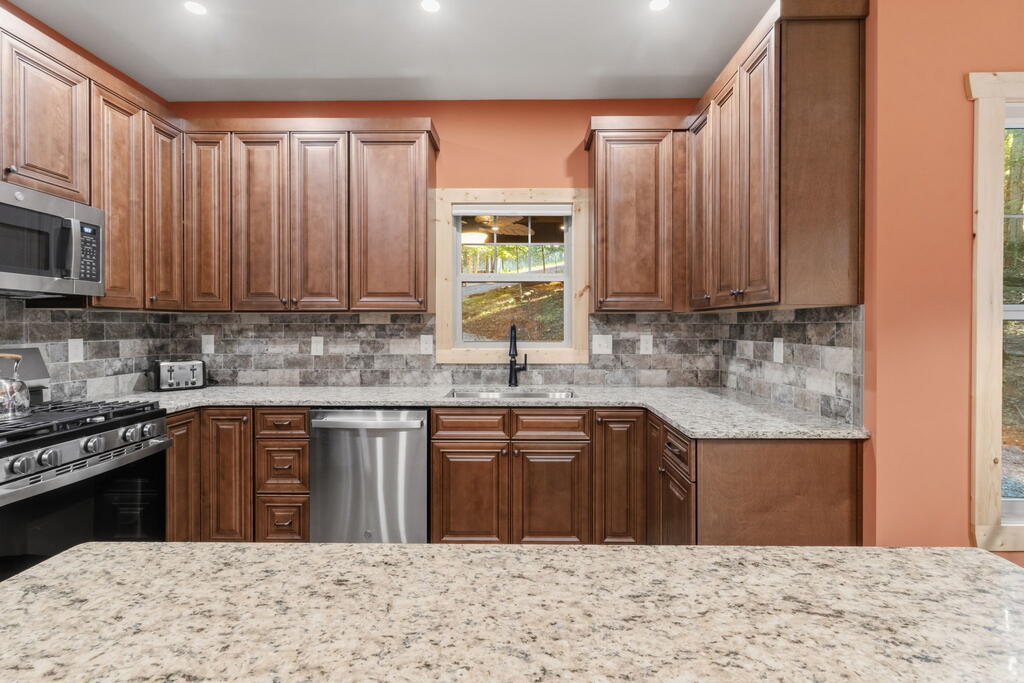435814 Ellijay Active