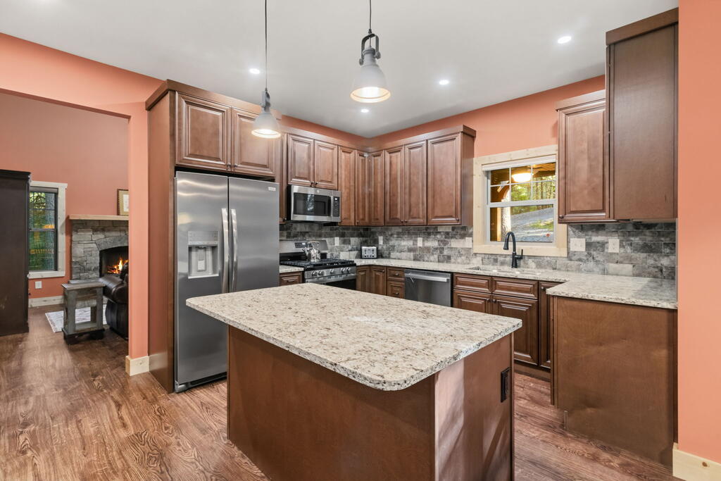 435814 Ellijay Active