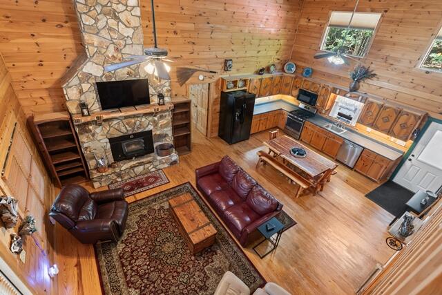 435818 Mineral Bluff Active