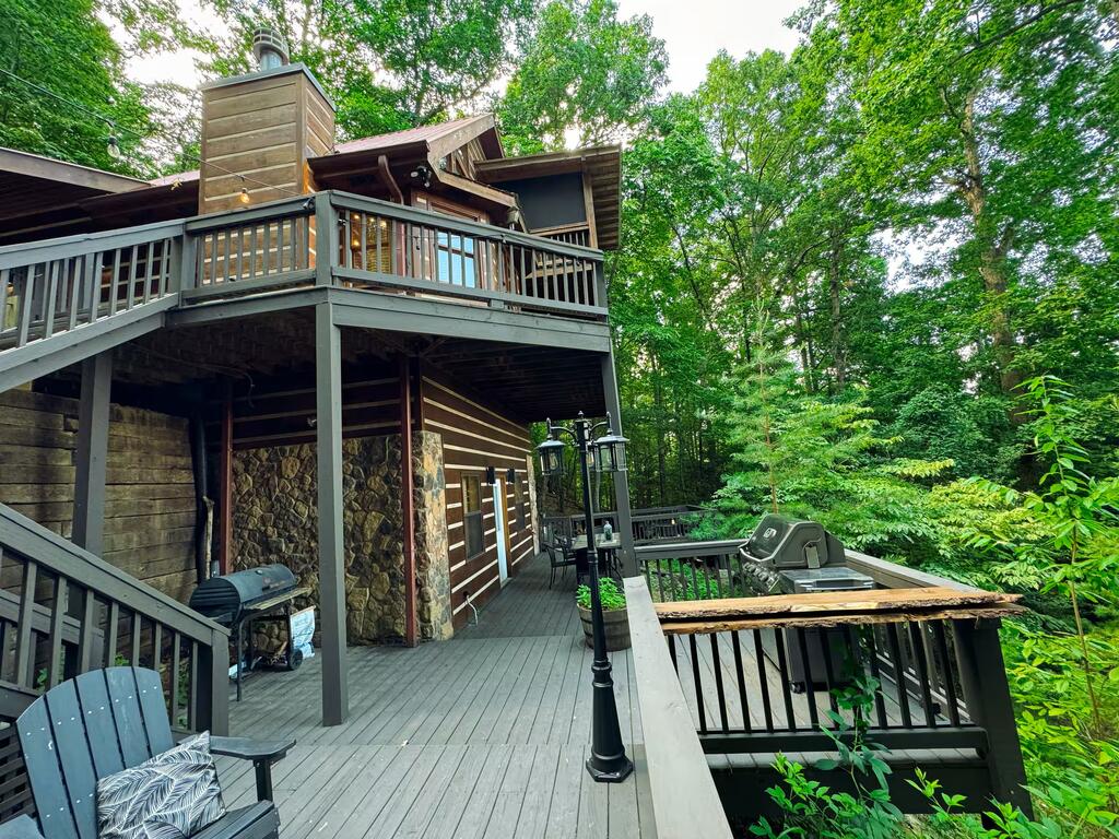 435825 Morganton Active