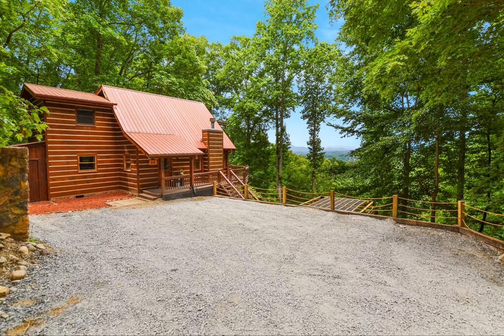 435825 Morganton Active