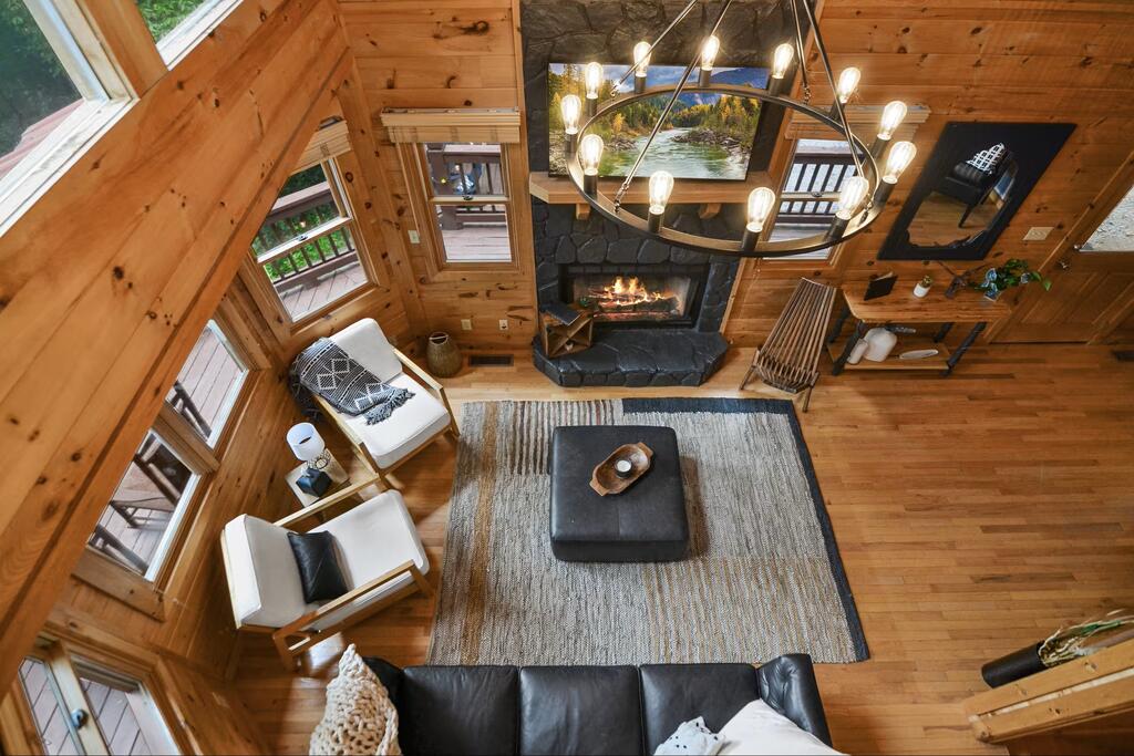 435825 Morganton Active