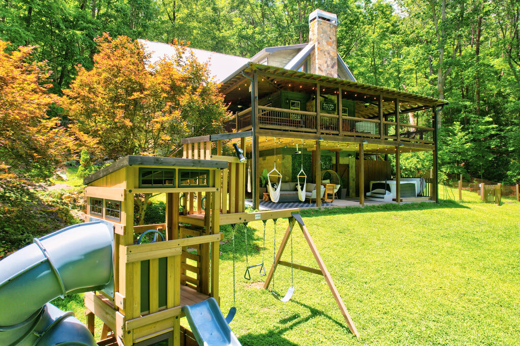 435828 Ellijay Active