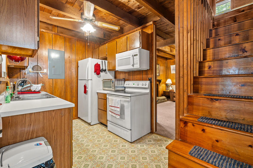 435829 Blairsville Active