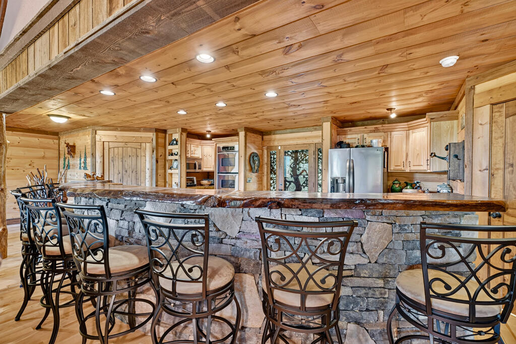 435838 Ellijay Active