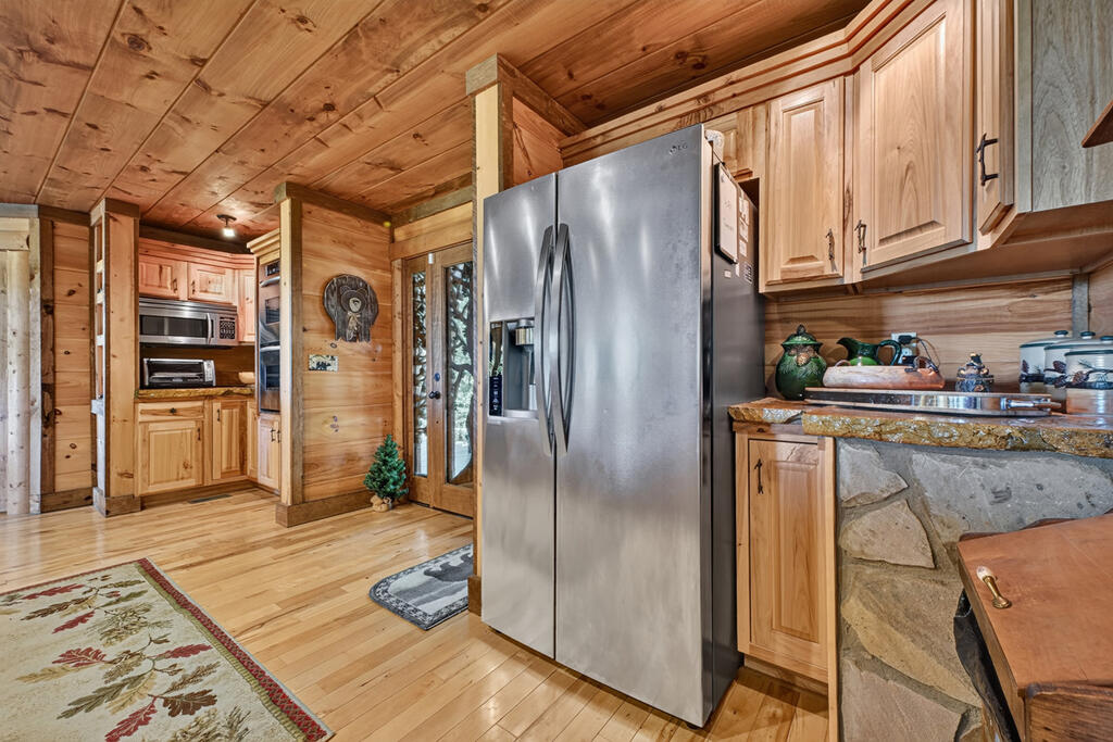 435838 Ellijay Active