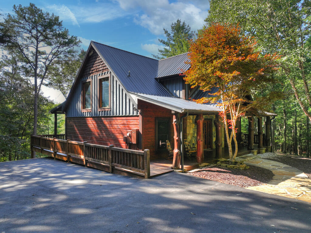 435838 Ellijay Active