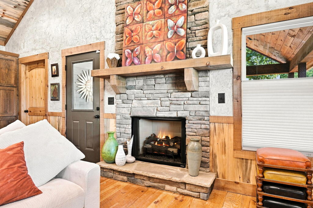 435846 Ellijay Active