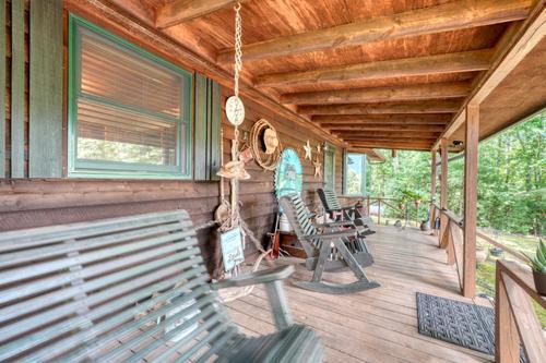 435853 Hayesville Active