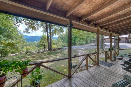 435853 Hayesville Active