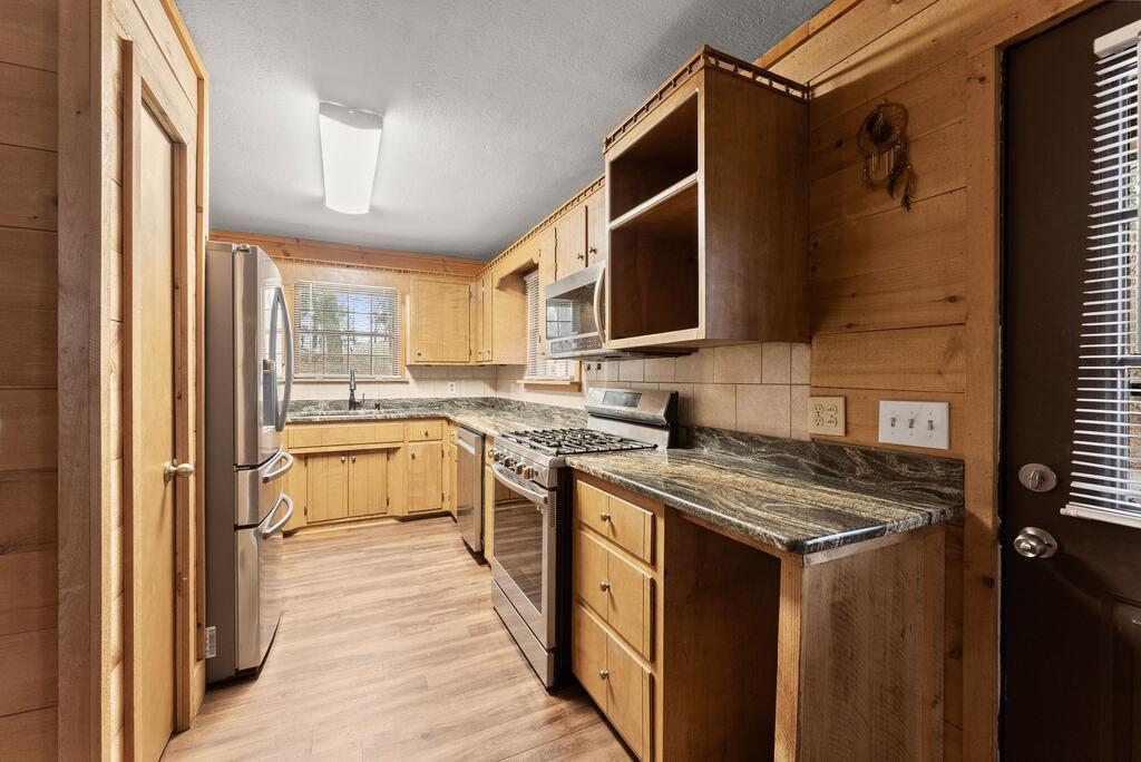 435857 Blairsville Active