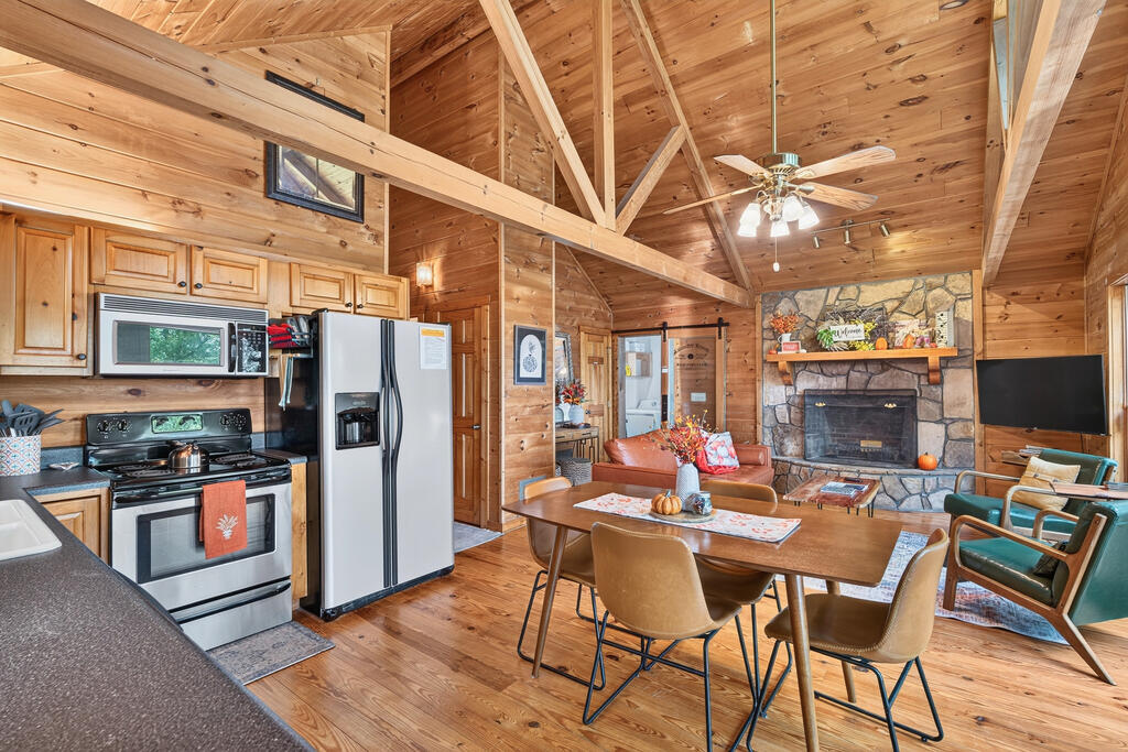 435860 Ellijay Active