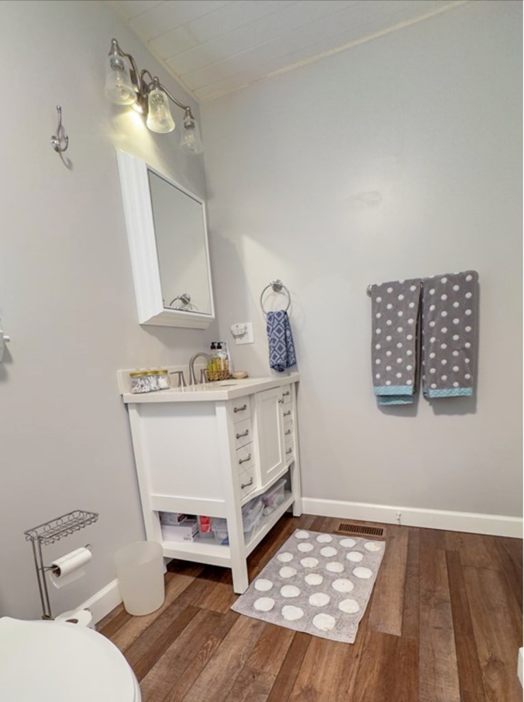 402992 Murphy Residential