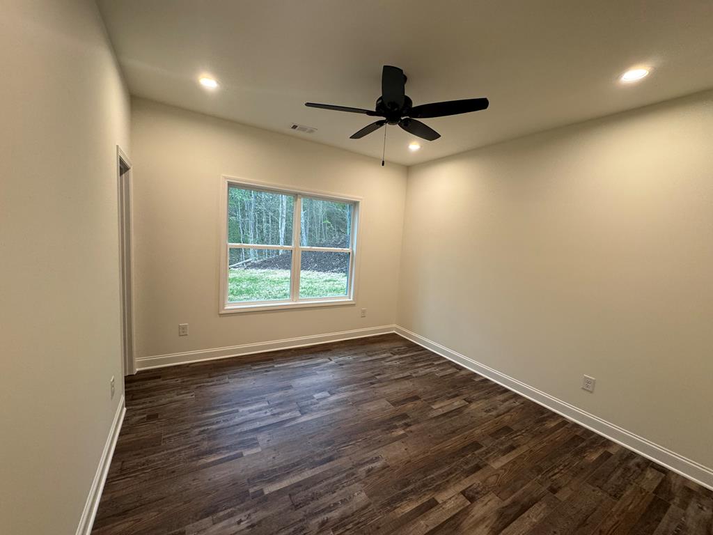 404777 Young Harris Residential