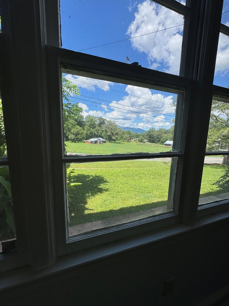 405270 Hayesville Residential