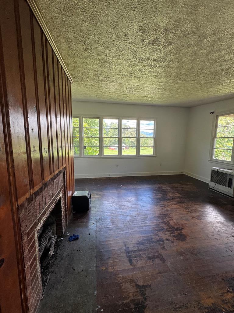 405270 Hayesville Residential