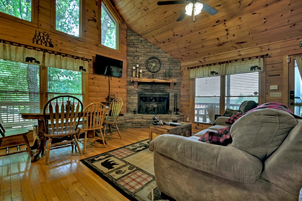 407068 Morganton Residential
