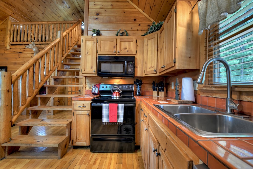 407068 Morganton Residential
