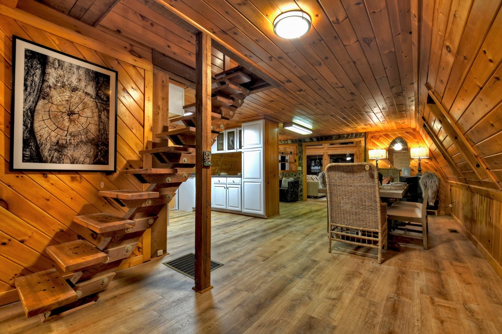 407777 Blue Ridge Residential