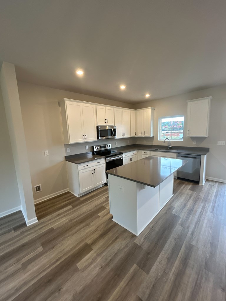 409893 Blue Ridge Townhouse