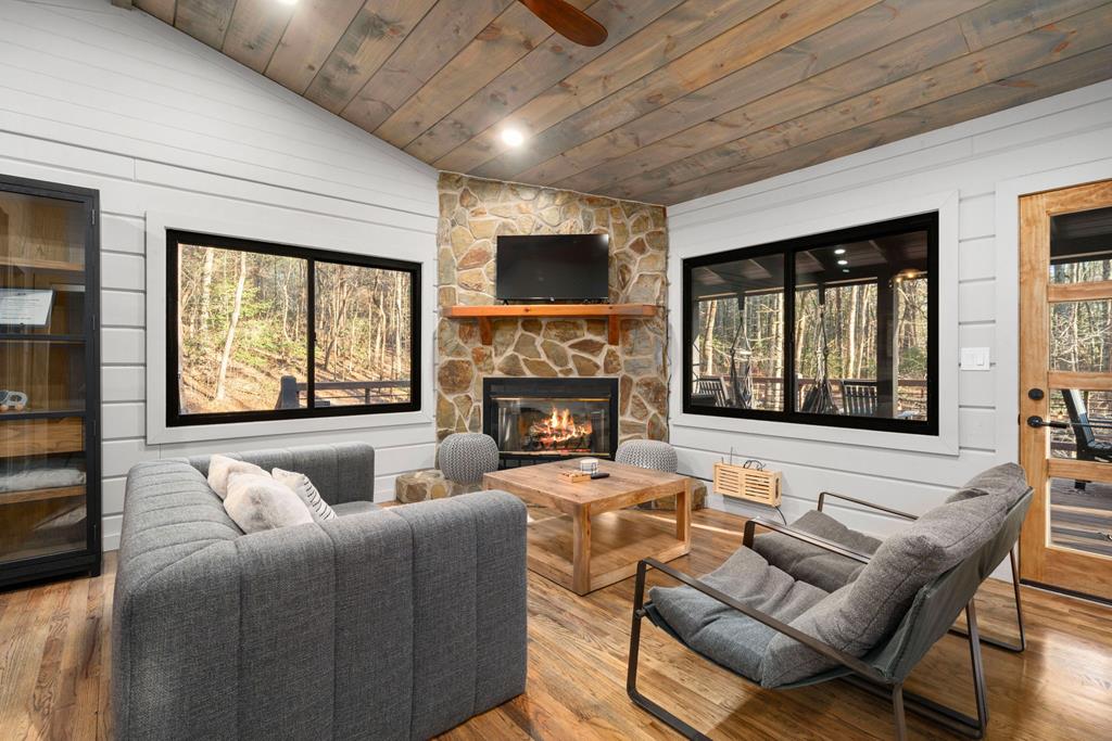 411421 Cherry Log Residential