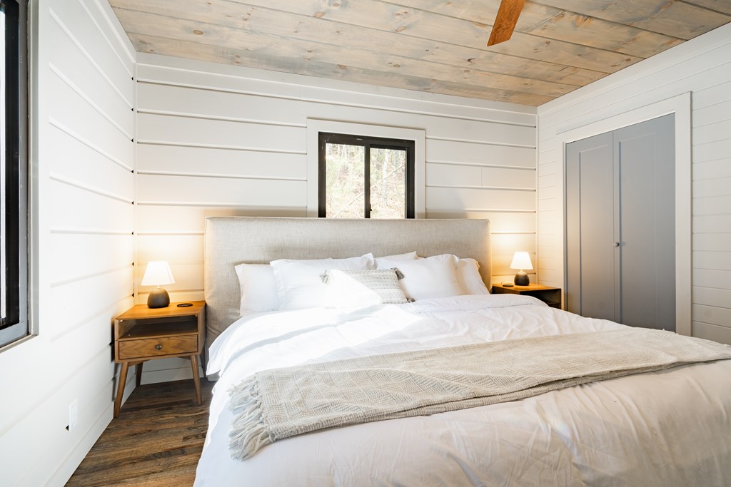 411421 Cherry Log Residential