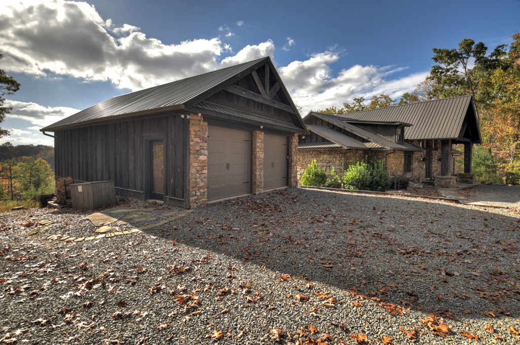 411501 Mineral Bluff Residential