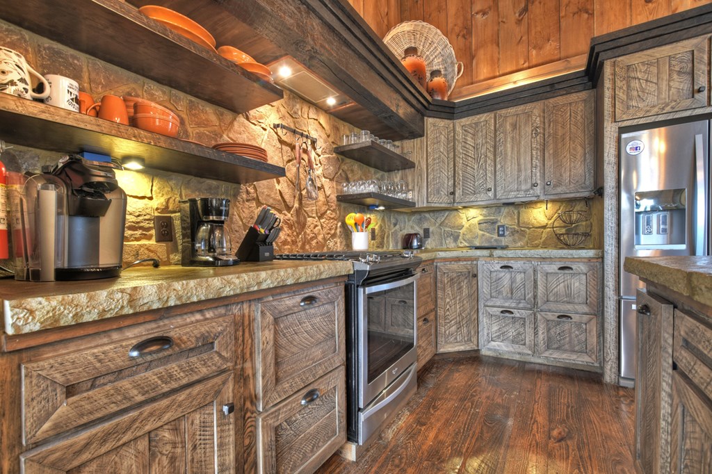411501 Mineral Bluff Residential