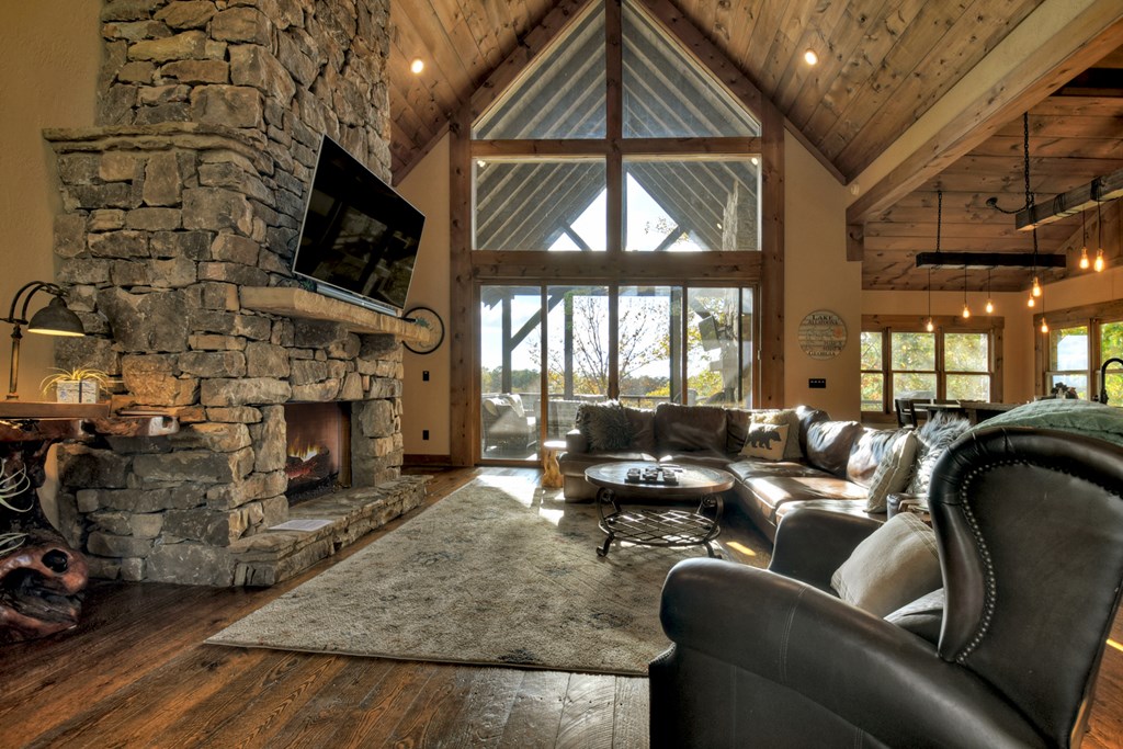 411501 Mineral Bluff Residential