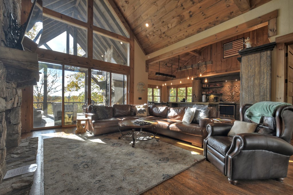 411501 Mineral Bluff Residential
