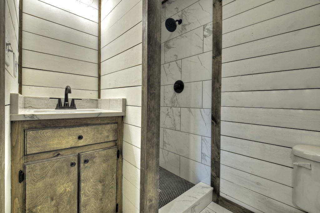 412118 Epworth Residential