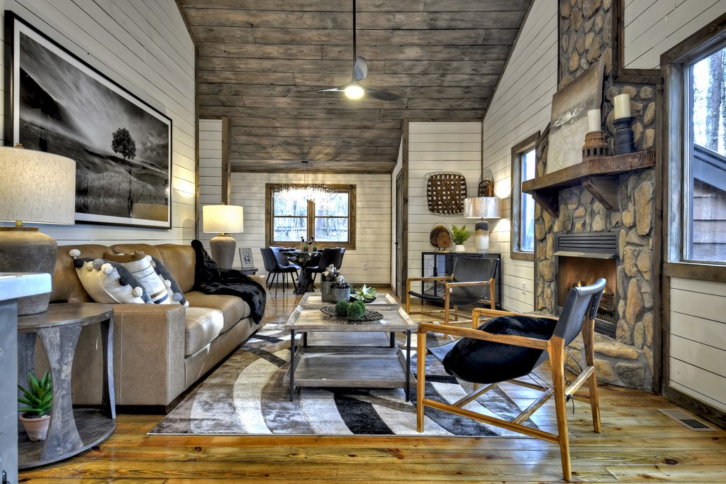 412118 Epworth Residential