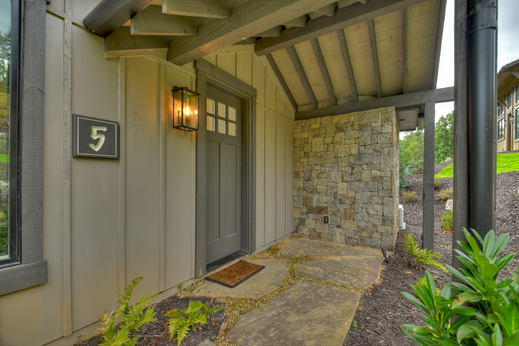 412124 Mineral Bluff Residential