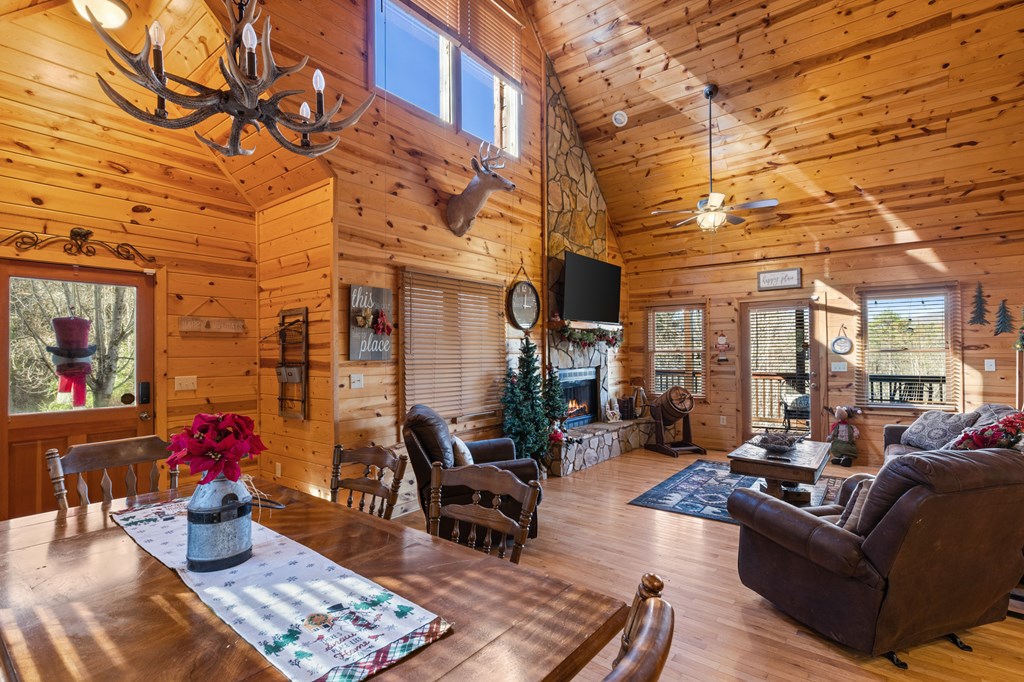 412131 Mineral Bluff Residential