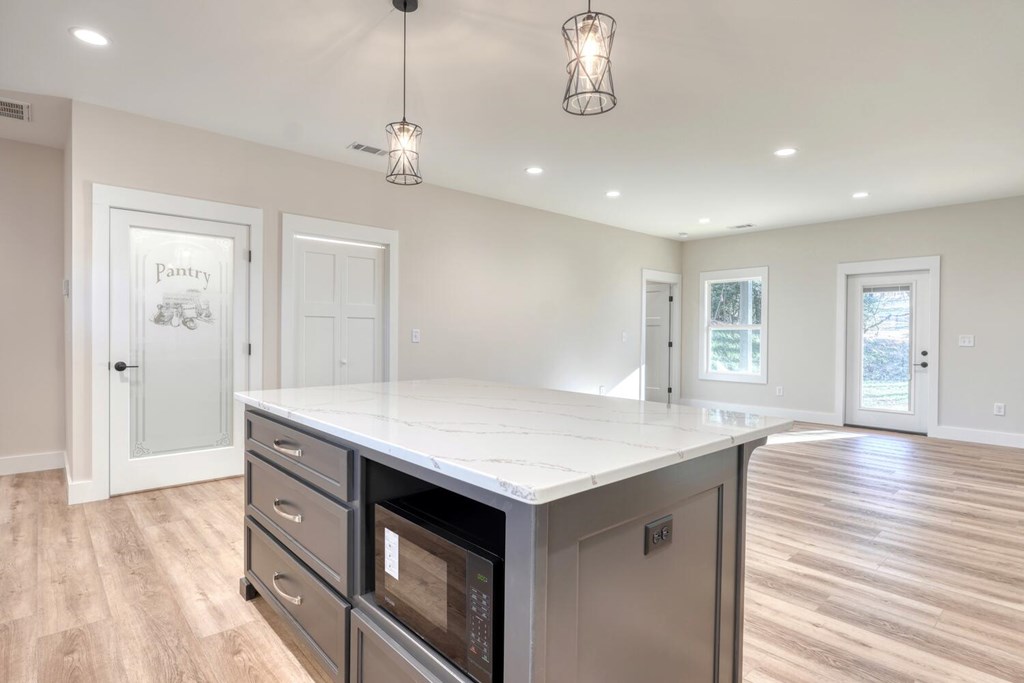412521 Blairsville Residential