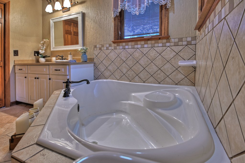 412556 Epworth Residential