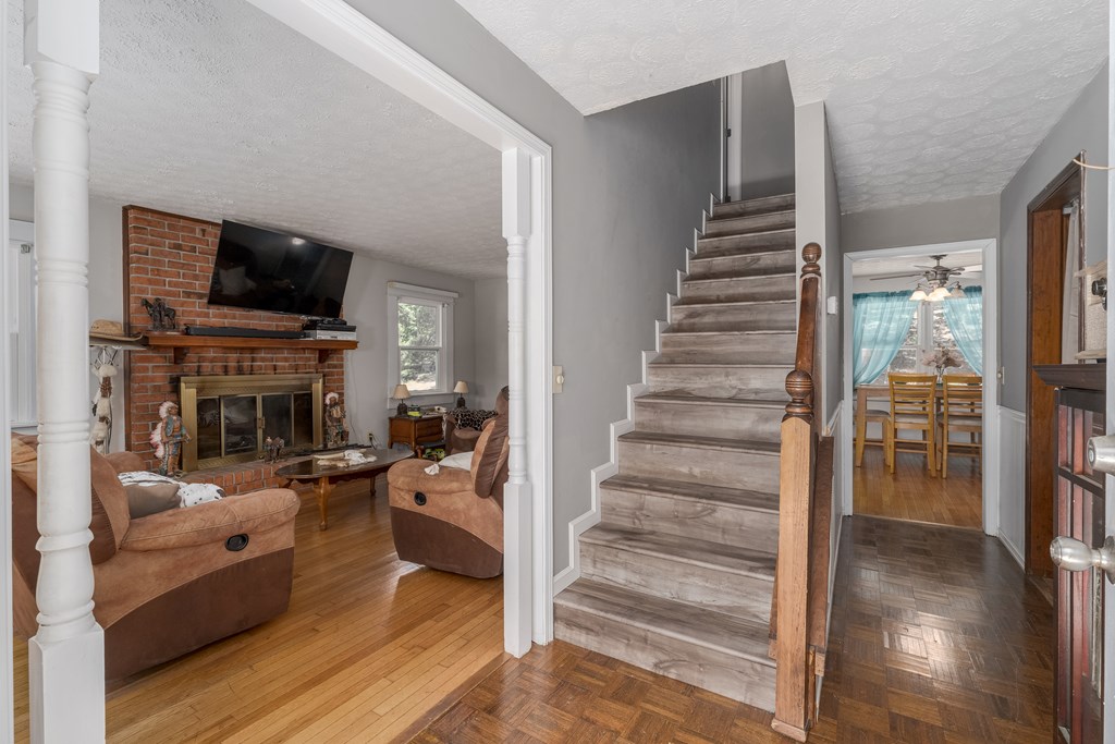 412585 Murphy Residential